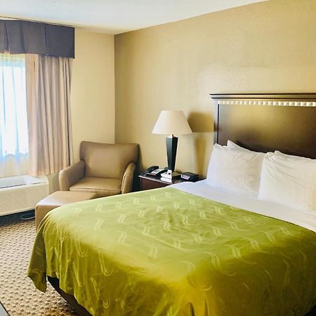 Quality Inn Macomb Near University Area Exterior photo