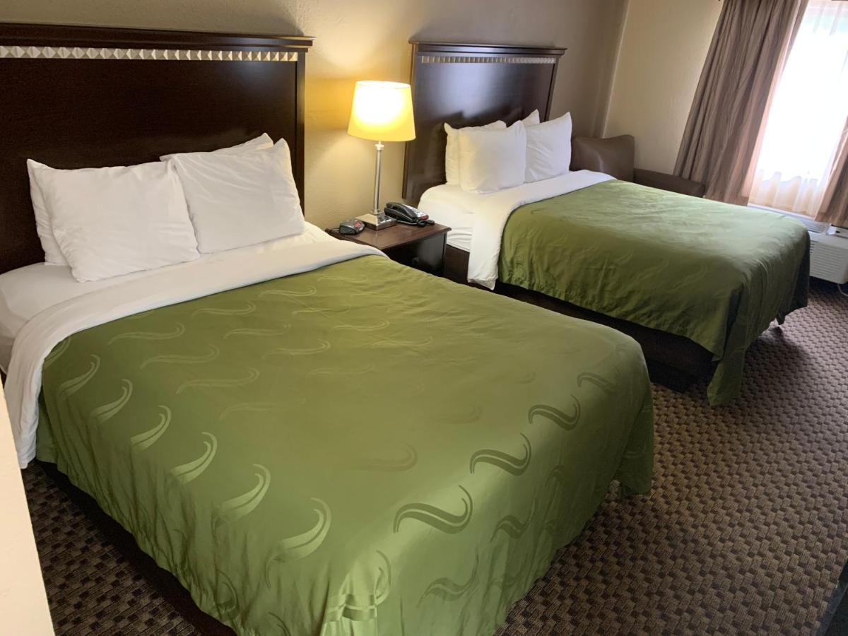 Quality Inn Macomb Near University Area Exterior photo