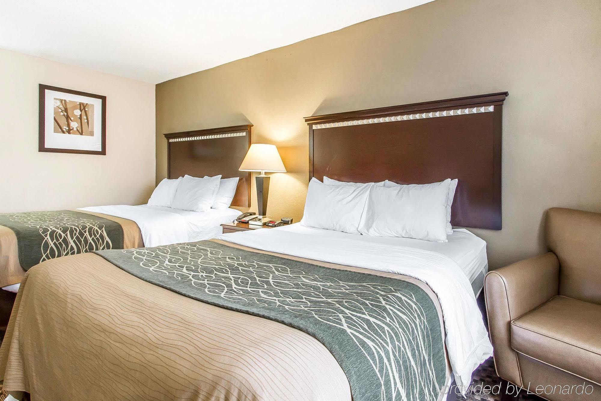Quality Inn Macomb Near University Area Exterior photo
